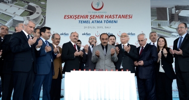 Müezzinoğlu, 1081 Yataklı Eskişehir Hastanesi Temel Atma Töreni'ne Katıldı